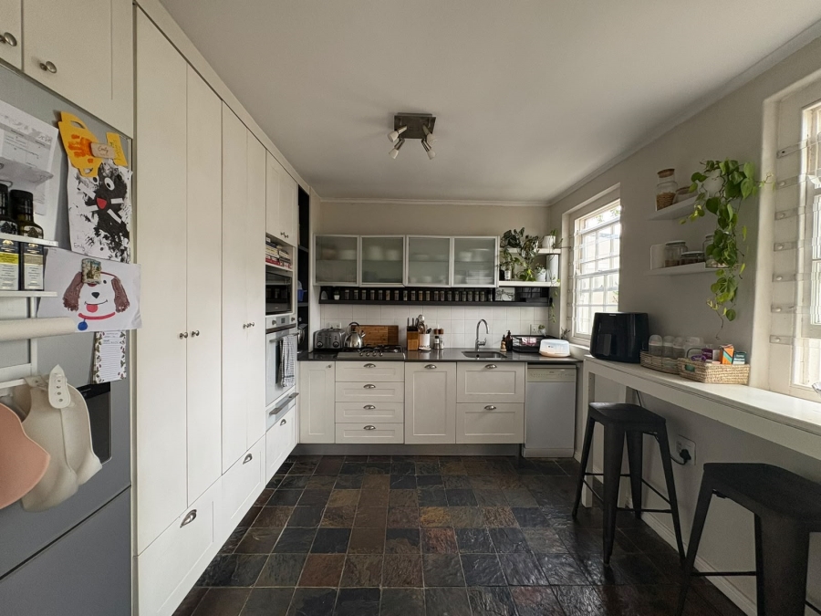 2 Bedroom Property for Sale in Harfield Village Western Cape